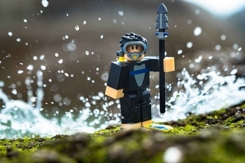 Ігрова колекційна фігурка Roblox Core Figures Fish Simulator: Diver W5 (ROB0191) - Pampik - 5