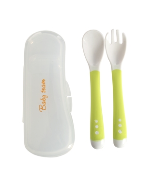 Вилочка и ложечка с нескользящими ручками и футляром Baby Team, салатовый (6105) - Pampik