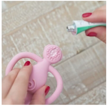 Игрушка-прорезыватель Matchstick Monkey Обезьянка, розовый (MM-ONT-018) - Pampik - 5