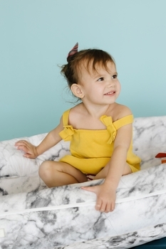 Матрац-кокон DockATot Grand Carrara Marble 9-36 міс., світло-сірий - Pampik - 5