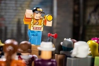 Ігрова колекційна фігурка Jazwares Roblox Feature Environmental Set Roblox Meme Pack W8 (ROB0338) - Pampik - 5