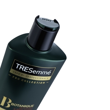 Шампунь для волосся зволожувальний TRESemme Botanique Detox, 400 мл - Pampik - 3