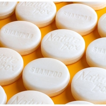 Твердый шампунь Nature Box для восстановления волос с маслом авокадо холодного отжима, 85 г - Pampik - 5