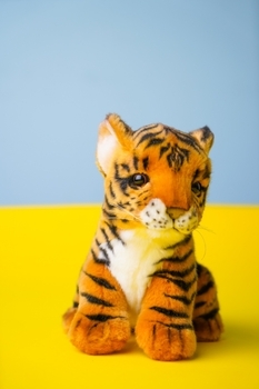 Мягкая игрушка Hansa Тигренок, 18 см (3421) - Pampik - 3