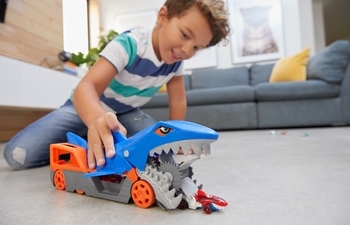 Грузовик-транспортер Hot Wheels Акулья пасть (GVG36) - Pampik - 9