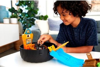 Игровой набор Hot Wheels Monster Trucks Трюки в шине (GVK48) - Pampik - 7