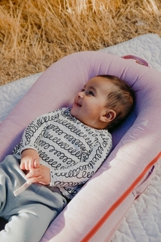 Матрац-кокон DockATot Deluxe + Ginger Chambray, 0-8 міс., рожевий (EU10329) - Pampik - 5