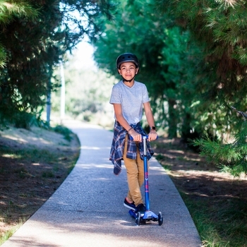 Самокат Micro Maxi Deluxe LED, з підсвічуванням, синій з червоним (MMD067) - Pampik - 7