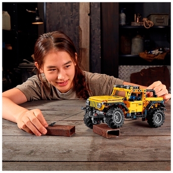 Конструктор LEGO Technic Jeep® Wrangler, 665 дет. (42122) - Pampik - 8