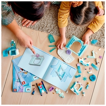 Конструктор LEGO Disney Princess Зимова казка Анни й Ельзи, 154 деталі (43194) - Pampik - 9