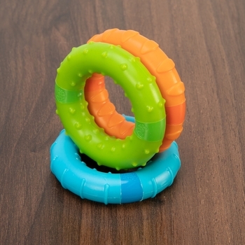 Іграшка тактильна Fat Brain Toys SillyRings Магнітні кільця. 3 шт. (F269ML) - Pampik - 10
