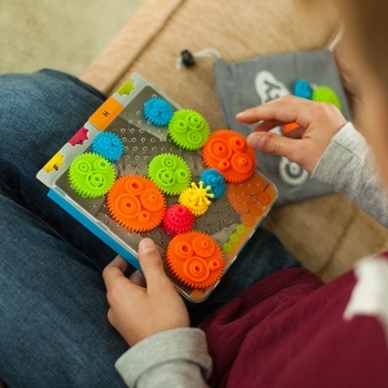 Головоломка Fat Brain Toys Crankity Різнокольорові шестерінки (F140ML) - Pampik - 13