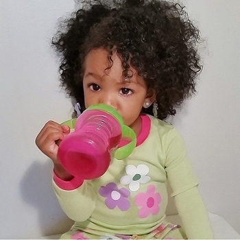 Поїльник-непроливайка Nuby No Spill, із силіконовим носиком і ручками, 240 мл, рожевий (NV0404003pnk) - Pampik - 6