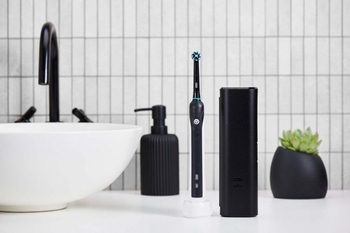 Електрична зубна щітка Oral-B Braun Pro 750 Black - Pampik - 8