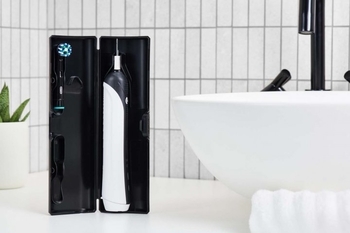 Електрична зубна щітка Oral-B Braun Pro 750 Black - Pampik - 7