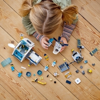 Конструктор LEGO City Місячна космічна станція, 500 деталей (60349) - Pampik - 7