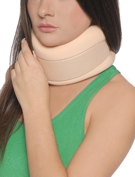 Бандаж для шиї MedTextile, м'яка фіксація з жорсткою вставкою, р.М, бежевий - Pampik - 2