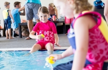 Купальник-поплавок Konfidence Floatsuits, 1-2 роки, рожевий (FS05-B-02) - Pampik - 4