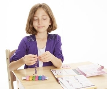 Набор для творчества "Браслеты-фенички" Melissa&Doug - Pampik - 5