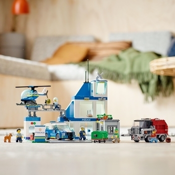 Конструктор LEGO City Поліцейська ділянка, 668 деталей (60316) - Pampik - 4