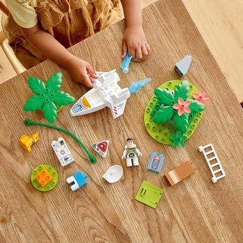 Конструктор LEGO DUPLO Disney Базз Рятівник і космічна місія (10962) - Pampik - 9