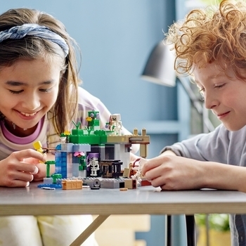 Конструктор LEGO Minecraft Підземелля скелетів, 364 деталі (21189) - Pampik - 4