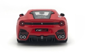 Автомодель Bburago Ferrari F12Tdf, 1:24, в асортименті - Pampik - 7