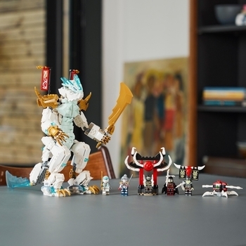 Конструктор LEGO Ninjago Істота Крижаний Дракон Зейна, 973 деталі (71786) - Pampik - 9