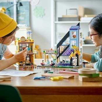 Конструктор LEGO Friends Квіткові та дизайнерські магазини в центрі міста 2010 деталей (41732) - Pampik - 13