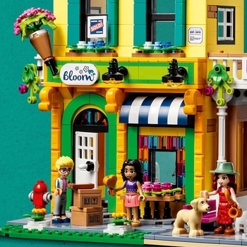 Конструктор LEGO Friends Квіткові та дизайнерські магазини в центрі міста 2010 деталей (41732) - Pampik - 8