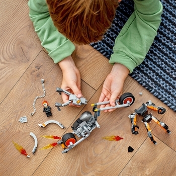 Конструктор LEGO Super Heroes Примарний Вершник: робот та мотоцикл, 264 деталей (76245) - Pampik - 8