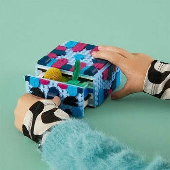 Конструктор LEGO DOTS Креативный ящик "Животные", 643 деталей (41805) - Pampik - 5