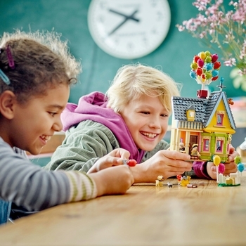 Конструктор LEGO Disney Pixar Будинок "Вперед та вгору", 598 деталей (43217) - Pampik - 4