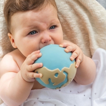 Іграшка-прорізувач Oli&Carol Земна Куля (L-WORLD-BALL) - Pampik - 6