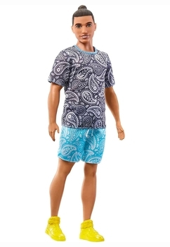 Лялька Barbie Кен Модник у футболці з візерунком пейслі (HJT09) - Pampik