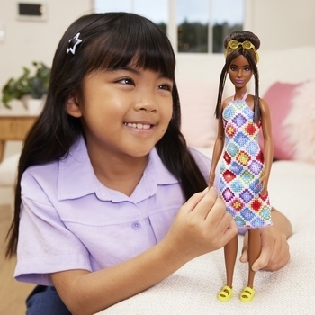 ​Кукла Barbie Fashionistas в платье с узором в ромб (HJT07) - Pampik - 4