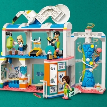 Конструктор LEGO Friends Спорткомплекс, 832 деталі (41744) - Pampik - 8