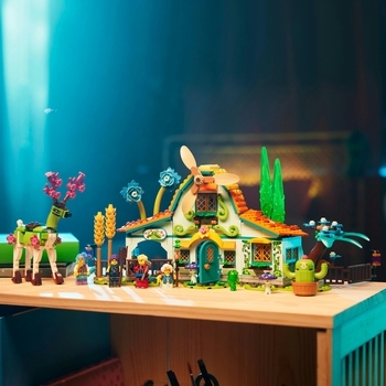 Конструктор LEGO DREAMZzz Стайня казкових істот, 681 деталь (71459) - Pampik - 7