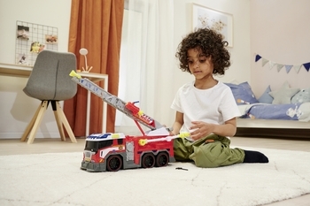 Пожежна машина Dickie Toys Борець з вогнем, зі звуком та світлом, 46 см (3307000) - Pampik - 18