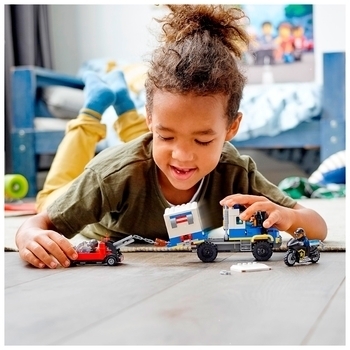 Подарунок. Конструктор LEGO City Police Транспорт для перевезення злочинців, 244 дет (60276) - Pampik - 8