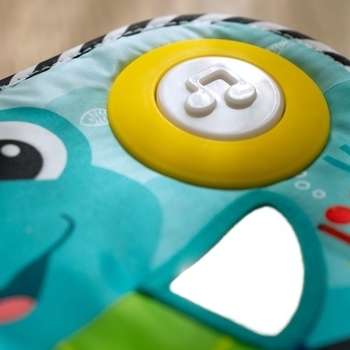 Музична іграшка на ліжечко Baby Einstein Neptune`s Kick & Explore (12926) - Pampik - 7