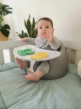 Силіконовий прорізувач Nuby Ананас, жовтий (NV06007pin) - Pampik - 4