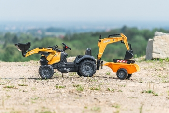 Дитячий трактор на педалях Falk 967N Case CE з причепом та ковшами помаранчевий (967N) - Pampik - 6