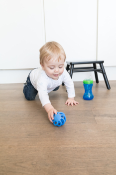 Поїльник-непроливайка Nuby Easy Gripper, з носиком, 300 мл, блакитний (NV0406014blu) - Pampik - 2