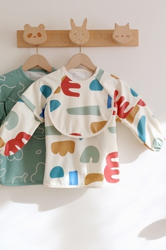 Нагрудник-фартух Beaba з рукавами, різнобарвний (913576) - Pampik - 10