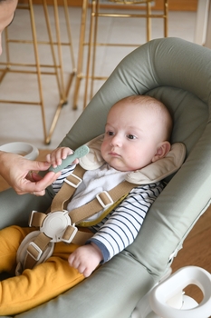 Набор силиконовых ложек Beaba BLW, 4+, 2 шт., зеленый с серым (913578) - Pampik - 8