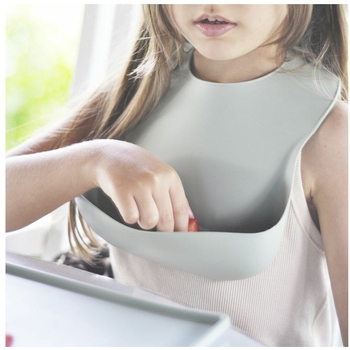 Нагрудник MinikOiOi Basics силіконовий, Powder Grey (101020054) - Pampik - 2