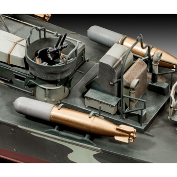 Сборная модель катера Revell Patrol Torpedo Boat PT-579 / PT-588, уровень 4, масштаб 1:72, 176 деталей (RVL-05165) - Pampik - 7