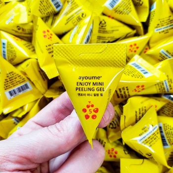 Пилинг-гель очищающий Ayoume Enjoy Mini Exfoliator Gel, 3 г - Pampik - 2