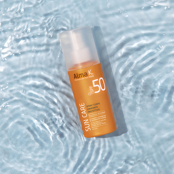 Сонцезахисний спрей для тіла Alma K Sun Care Protective Moisturizing Body Spray SPF 50, 150 мл (121591) - Pampik - 2
